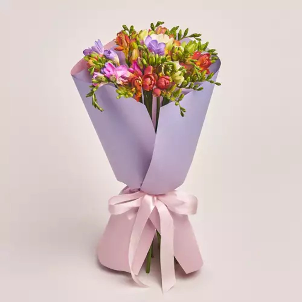 25 Freesias mix Bouquet.