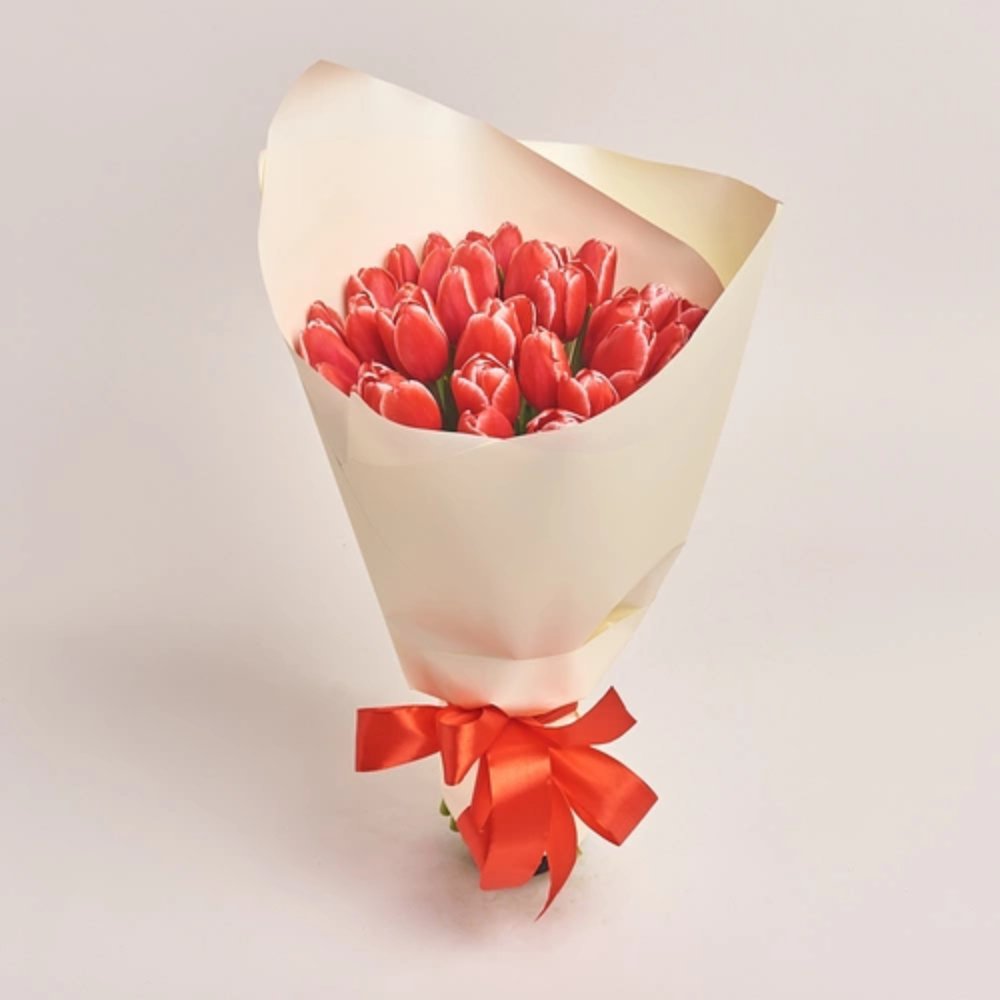 35 Red white Tulips Bouquet.