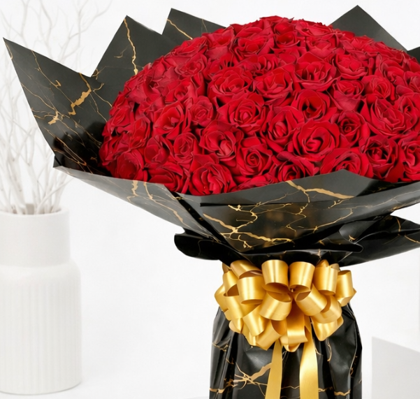 101 Roses Red Naomi Bouquet.